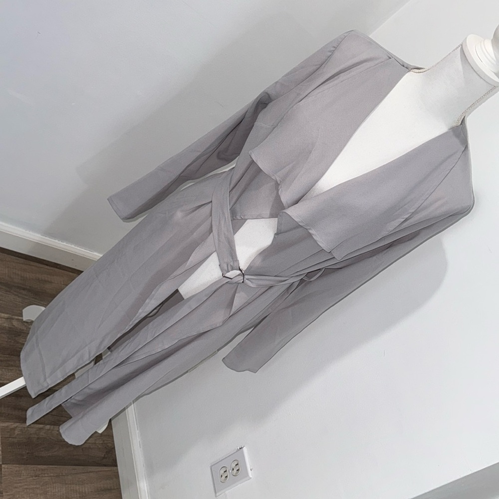 Street wear Society: Gray trench. Spring time trench.